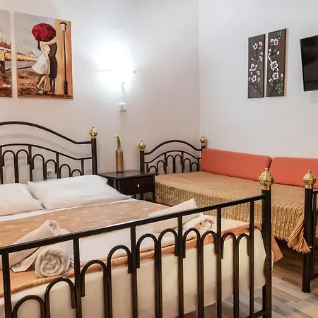 Sofias East Apartment *