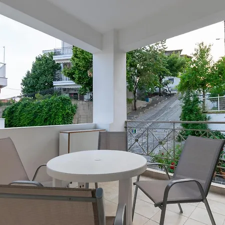 Sofias East דירה