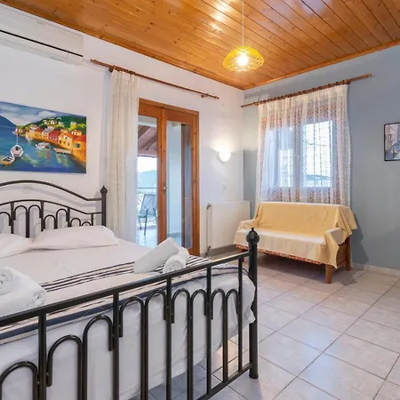 Sofias East Apartament *